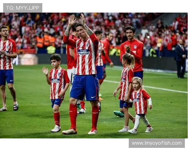 国王队与马卡队激战正酣比赛结果揭晓引发热议 国王队与马卡队激战正酣比赛结果揭晓引发热议