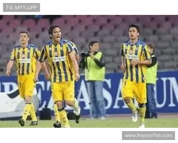 帕尔马与热那亚对决分析及比赛前瞻策略探讨 帕尔马与热那亚对决分析及比赛前瞻策略探讨