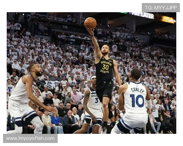 库里三分大赛决赛狂轰20球创历史纪录震撼全场引发热议 库里三分大赛决赛狂轰20球创历史纪录震撼全场引发热议