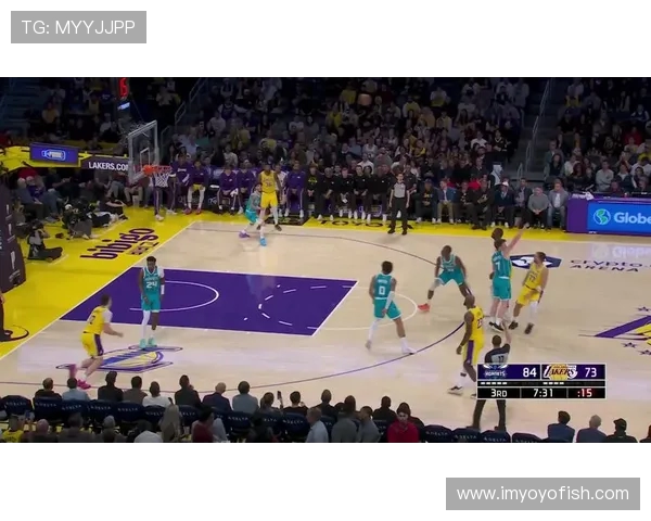 湖人对阵黄蜂精彩直播回顾及赛后分析全方位解读比赛亮点与球员表现