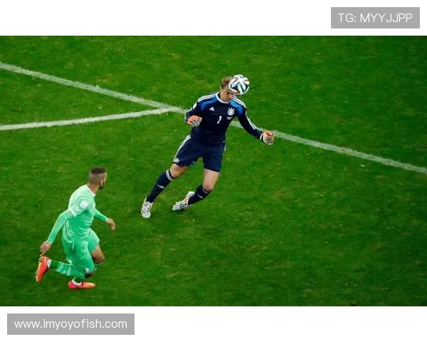 诺伊尔:从守门员到传奇,足球世界的铁血守护者与不屈精神