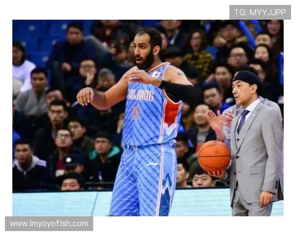 韩德君与哈达迪对决解析：谁能在篮坛争锋相对引领潮流